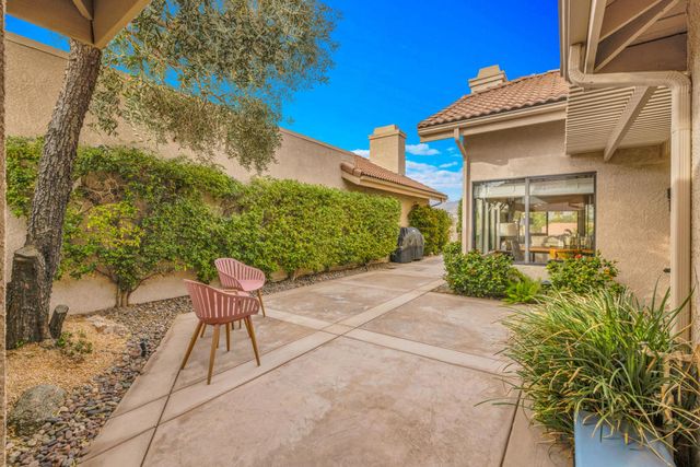 12 Bonita Lane, Palm Desert, CA 92260