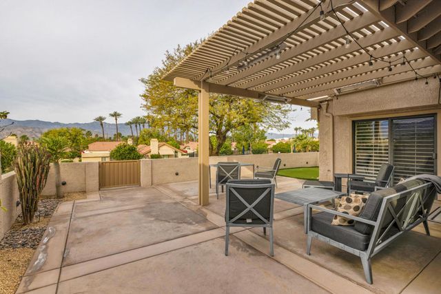 12 Bonita Lane, Palm Desert, CA 92260