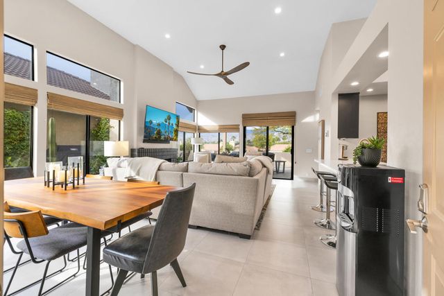 12 Bonita Lane, Palm Desert, CA 92260