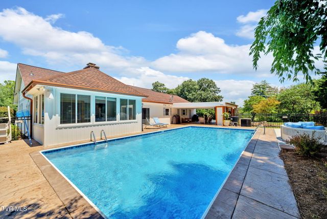 1620 Fairway Drive Drive, Johnson City, TN 37601