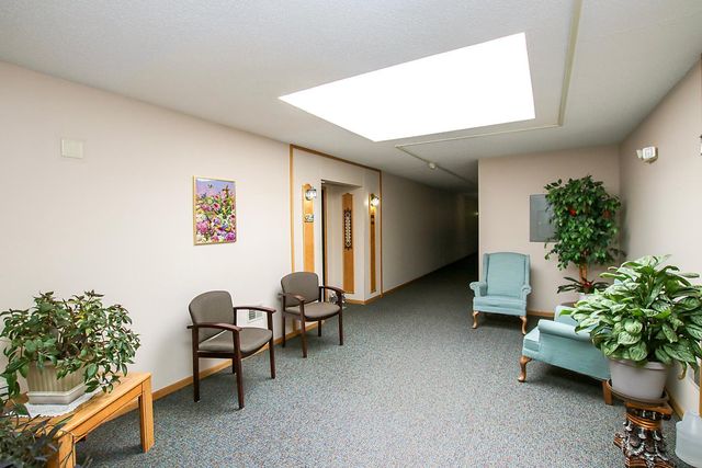 250 Freemont Avenue SE 113, Hutchinson, MN 55350