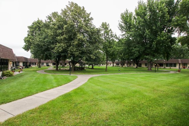 250 Freemont Avenue SE 113, Hutchinson, MN 55350