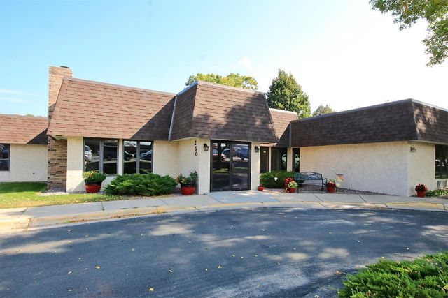 250 Freemont Avenue SE 113, Hutchinson, MN 55350