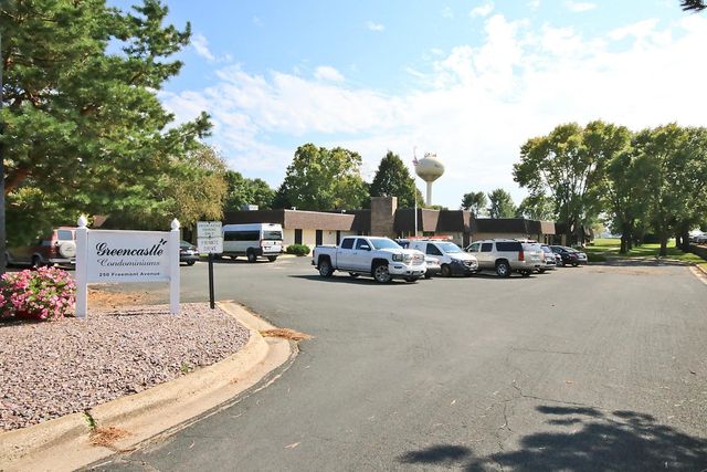 250 Freemont Avenue SE 113, Hutchinson, MN 55350