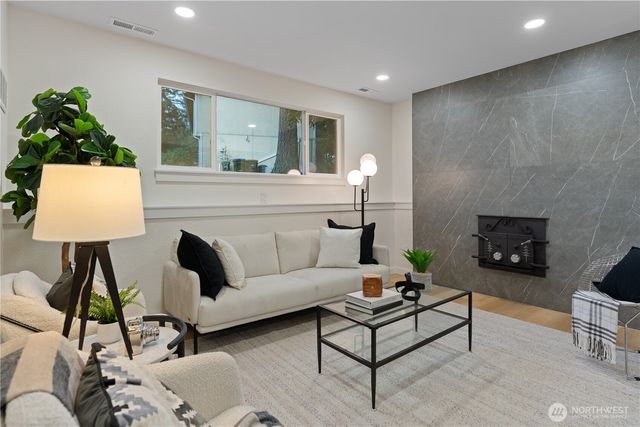 6903 36th Avenue SE, Lacey, WA 98503