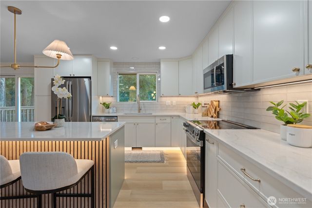 6903 36th Avenue SE, Lacey, WA 98503