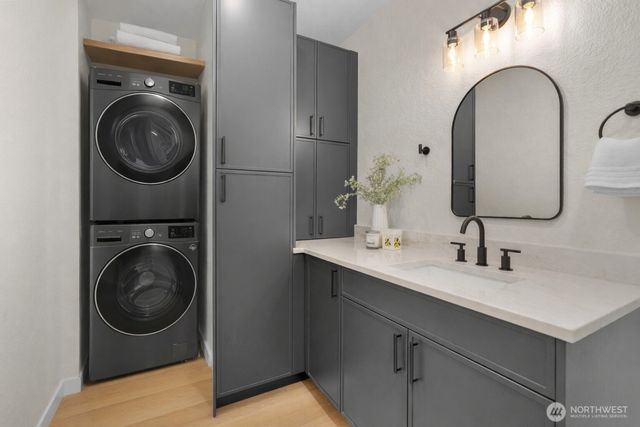 6903 36th Avenue SE, Lacey, WA 98503