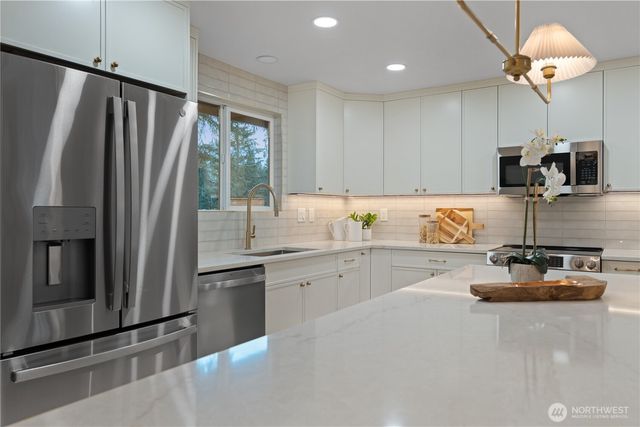 6903 36th Avenue SE, Lacey, WA 98503