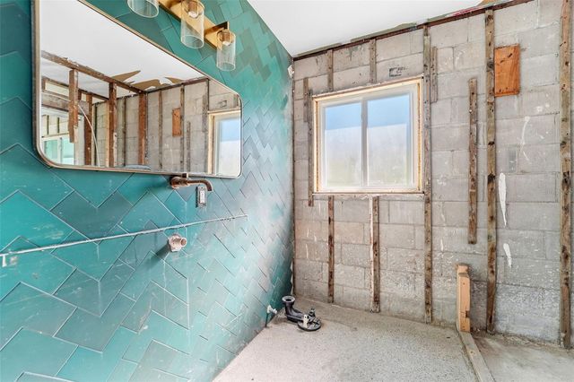 14555 N BAYSHORE DRIVE, Madeira Beach, FL 33708