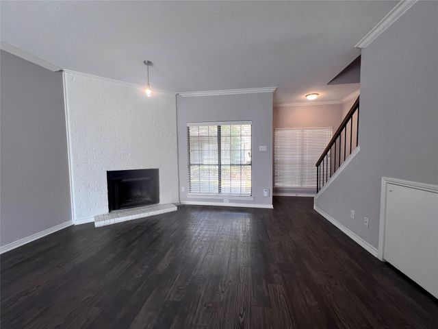 9910 Royal Lane 403, Dallas, TX 75231