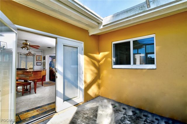 2212 E 6th ST, Lehigh Acres, FL 33936