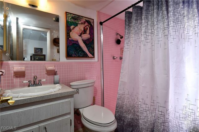 2212 E 6th ST, Lehigh Acres, FL 33936