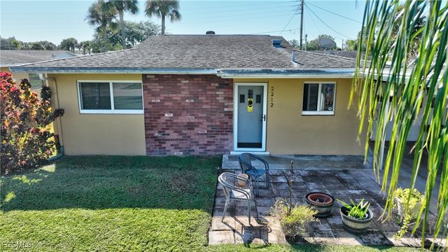 2212 E 6th ST, Lehigh Acres, FL 33936