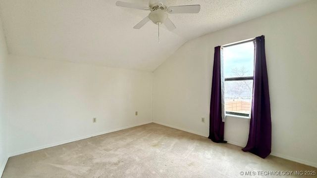 8505 E 92nd Street, Tulsa, OK 74133