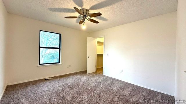 8505 E 92nd Street, Tulsa, OK 74133