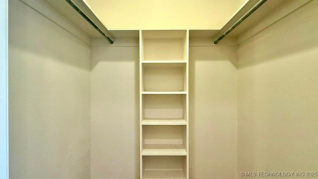 8505 E 92nd Street, Tulsa, OK 74133