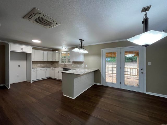 38900 Highway 67, Donaldson, AR 71941