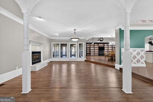 280 Waters Edge Lane, Newnan, GA 30263