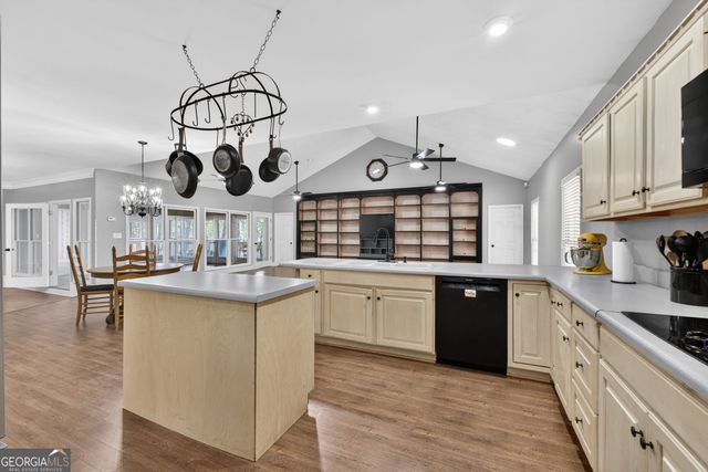 280 Waters Edge Lane, Newnan, GA 30263