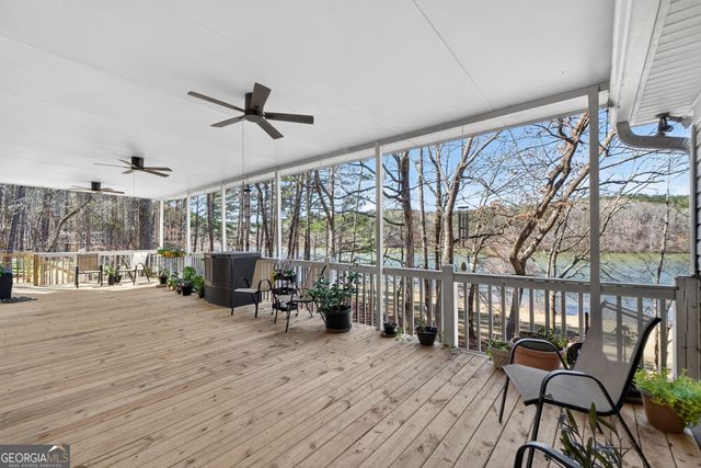 280 Waters Edge Lane, Newnan, GA 30263