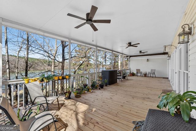 280 Waters Edge Lane, Newnan, GA 30263