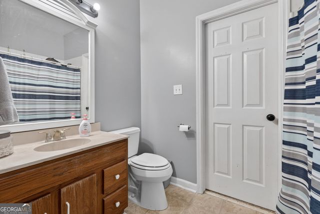 280 Waters Edge Lane, Newnan, GA 30263