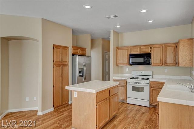 7993 Sky Birch Court, Las Vegas, NV 89147
