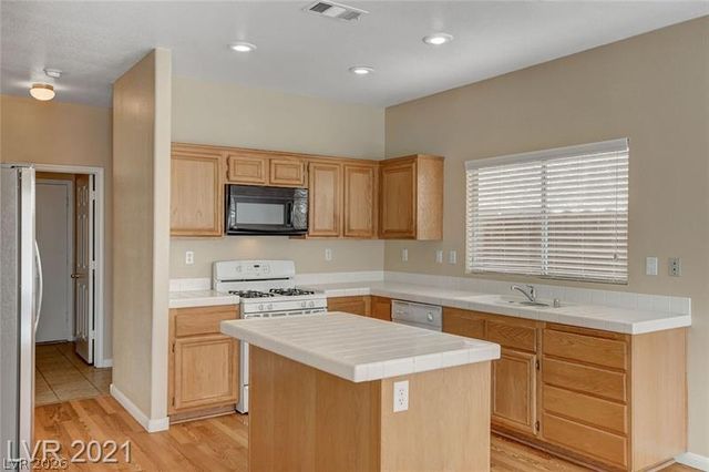 7993 Sky Birch Court, Las Vegas, NV 89147