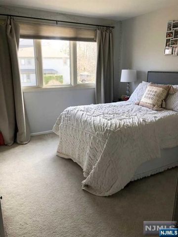 570 Glasmere Road, Mahwah, NJ 07430
