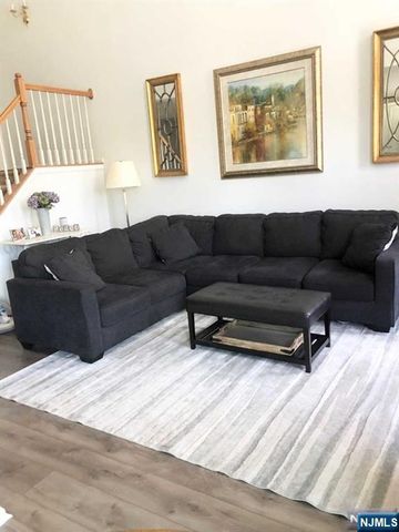 570 Glasmere Road, Mahwah, NJ 07430