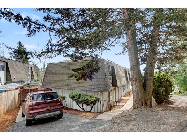 174 Nw STONEWAY Dr, Salem, OR 97304