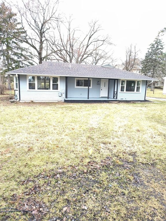 1803 Riverside Drive, Mchenry, IL 60050