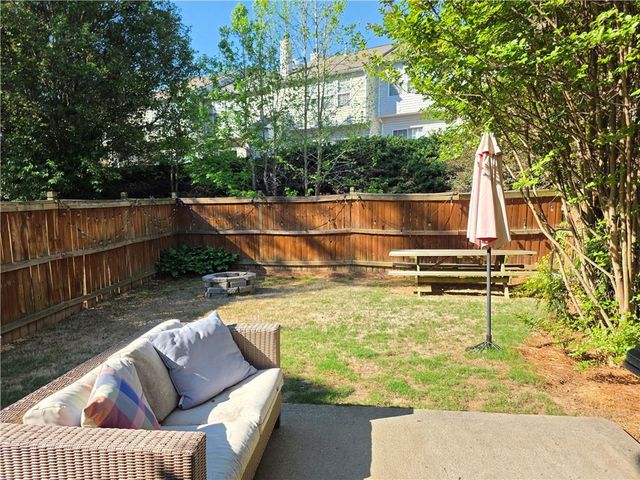 1706 Stanwood Drive NW, Kennesaw, GA 30152