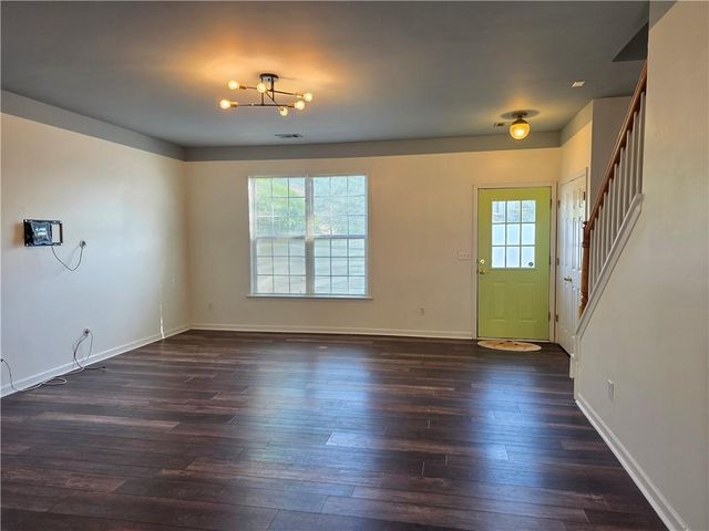 1706 Stanwood Drive NW, Kennesaw, GA 30152