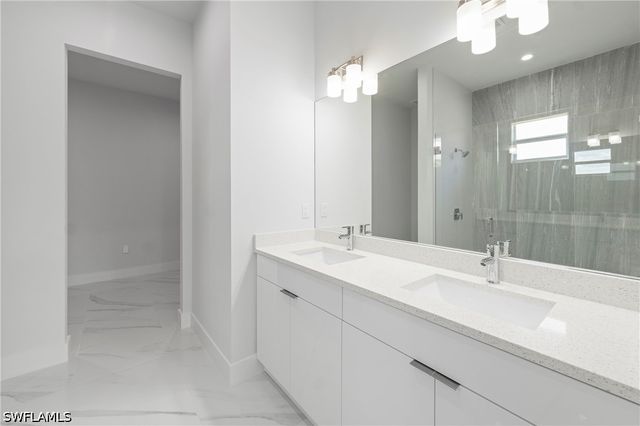 121 NE 8th TER, Cape Coral, FL 33909