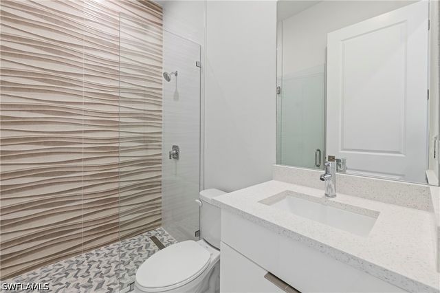 121 NE 8th TER, Cape Coral, FL 33909