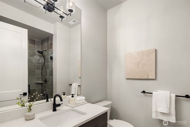 1555 158th Court SE, Bellevue, WA 98008