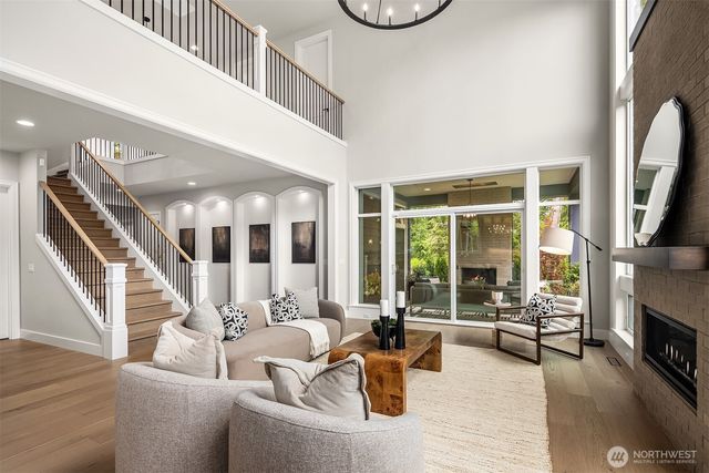 1555 158th Court SE, Bellevue, WA 98008