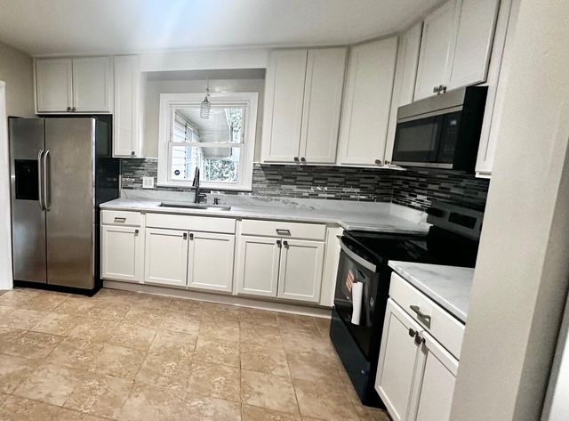 503 N New Warrington Road, Pensacola, FL 32506