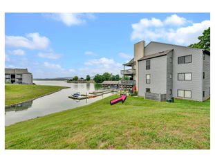 100 Dockside Cir Unit 201, Moneta, VA 24121