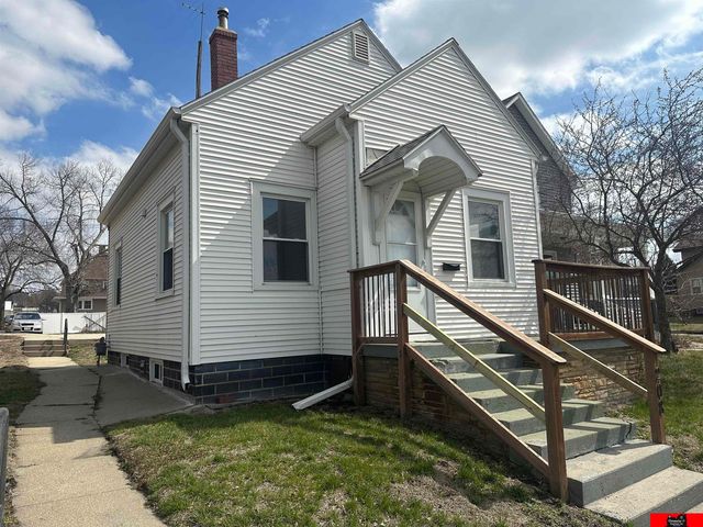 208 N Lincoln Street, West Point, NE 68788