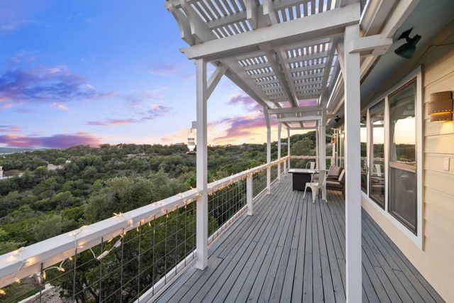 8132 Breeze WAY, Jonestown, TX 78645