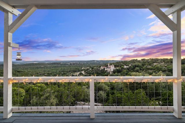 8132 Breeze WAY, Jonestown, TX 78645