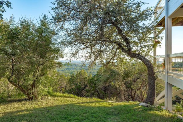 8132 Breeze WAY, Jonestown, TX 78645