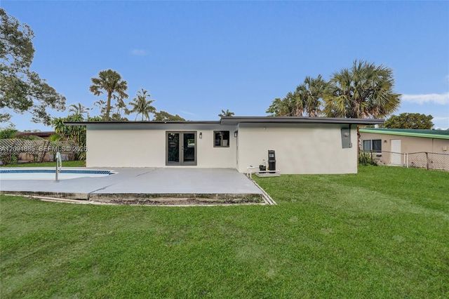 1239 SW 29th Terrace, Fort Lauderdale, FL 33312