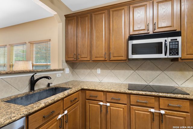 823 Creek Pebble, San Antonio, TX 78253