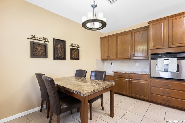 823 Creek Pebble, San Antonio, TX 78253