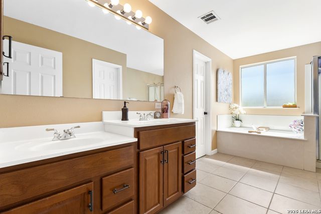 823 Creek Pebble, San Antonio, TX 78253