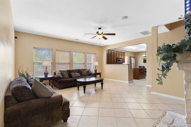 823 Creek Pebble, San Antonio, TX 78253