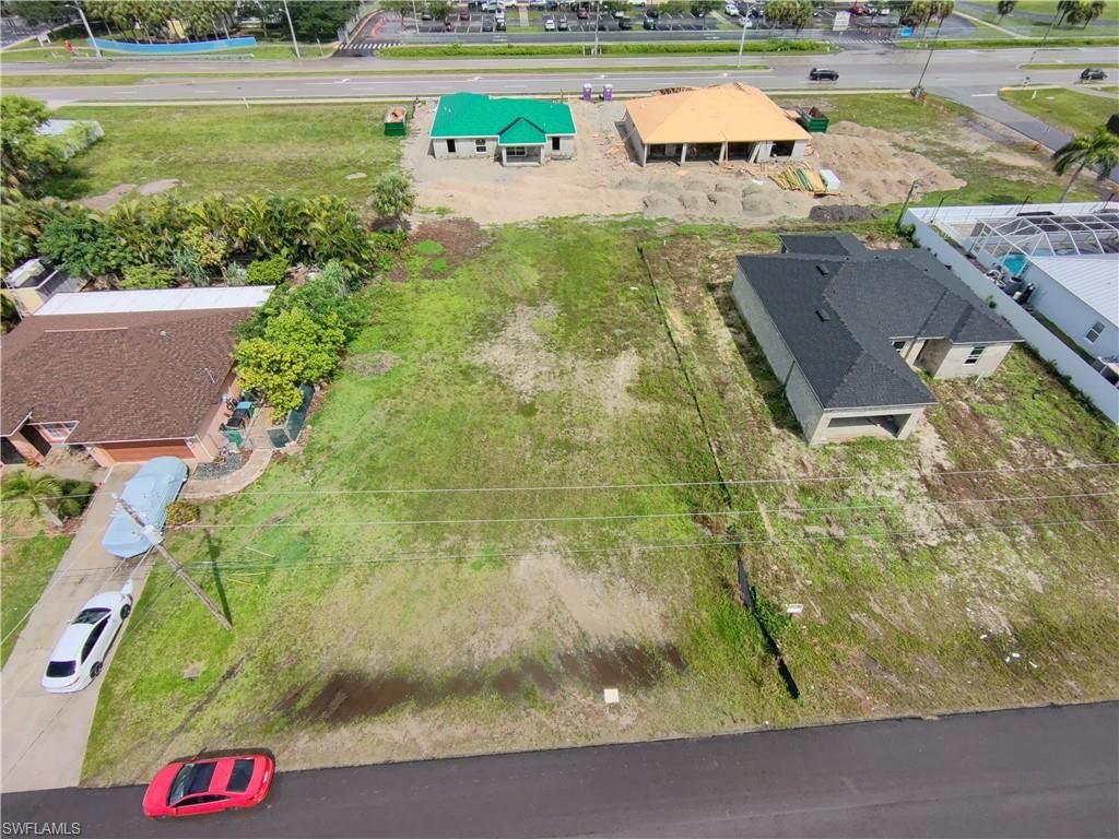 437 16th PL, CAPE CORAL, FL 33993 — photo 2
